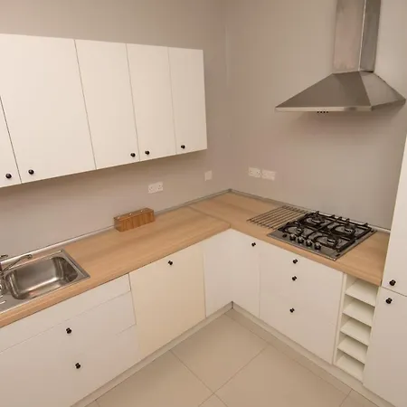דירה Cosy 2 Bedroom Is-Swieqi
