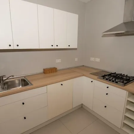 Apartment Cosy 2 Bedroom *